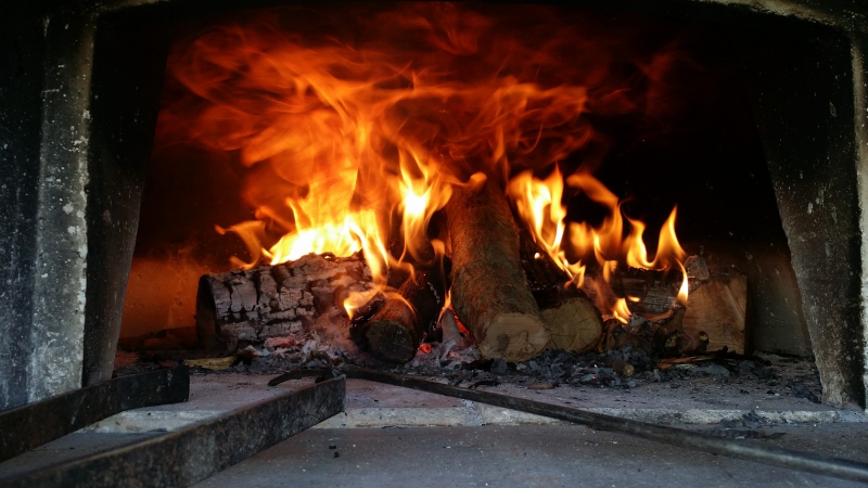 pizzeria-VENANSON-min_wood-fired-oven-1960099